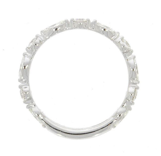 14K White Gold and Diamond Scalloped Wedding Band