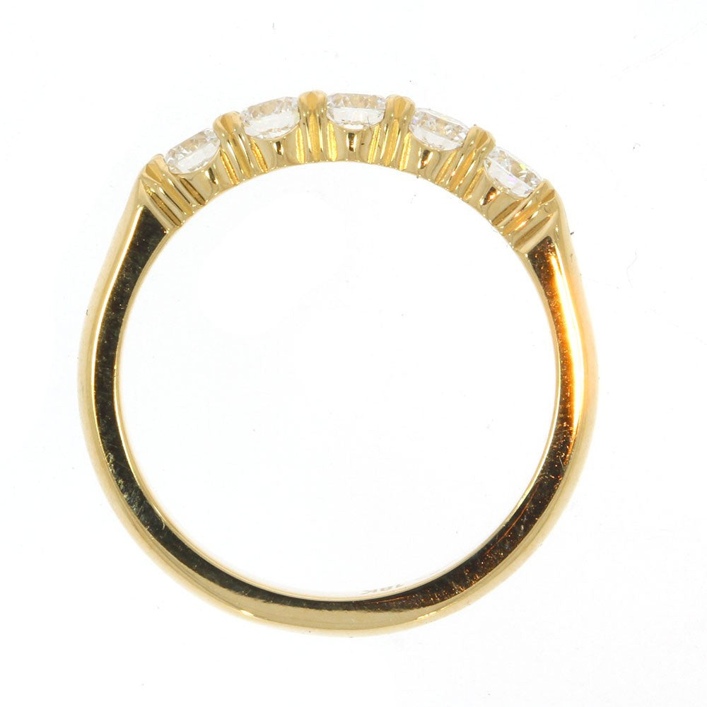18K Yellow Gold Ring With 5 Diamonds in a Shared Prong Setting
