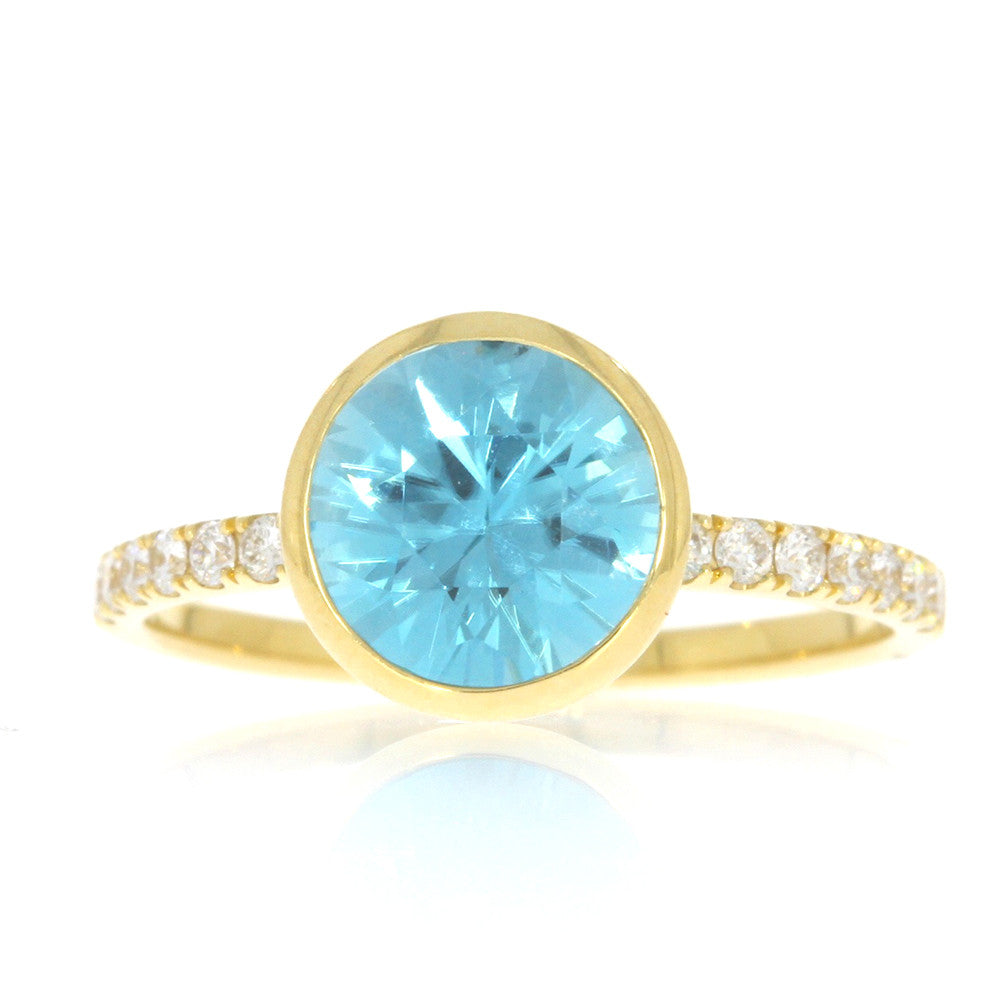 18K Yellow Gold Bezel Set Round Mochi Blue Zircon Solitaire Ring