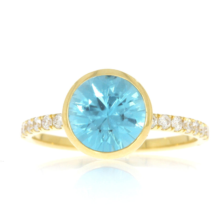 18K Yellow Gold Bezel Set Round Mochi Blue Zircon Solitaire Ring