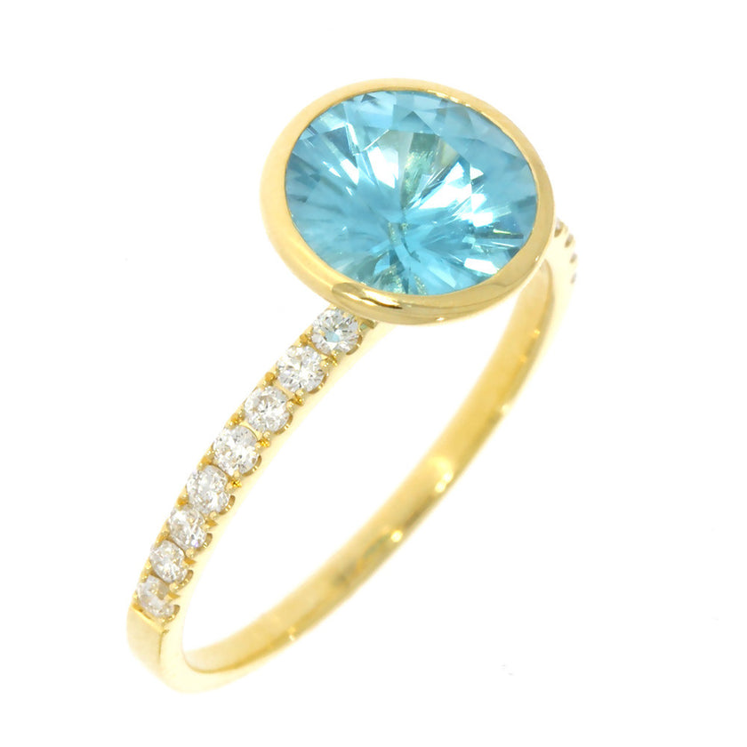 18K Yellow Gold Bezel Set Round Mochi Blue Zircon Solitaire Ring