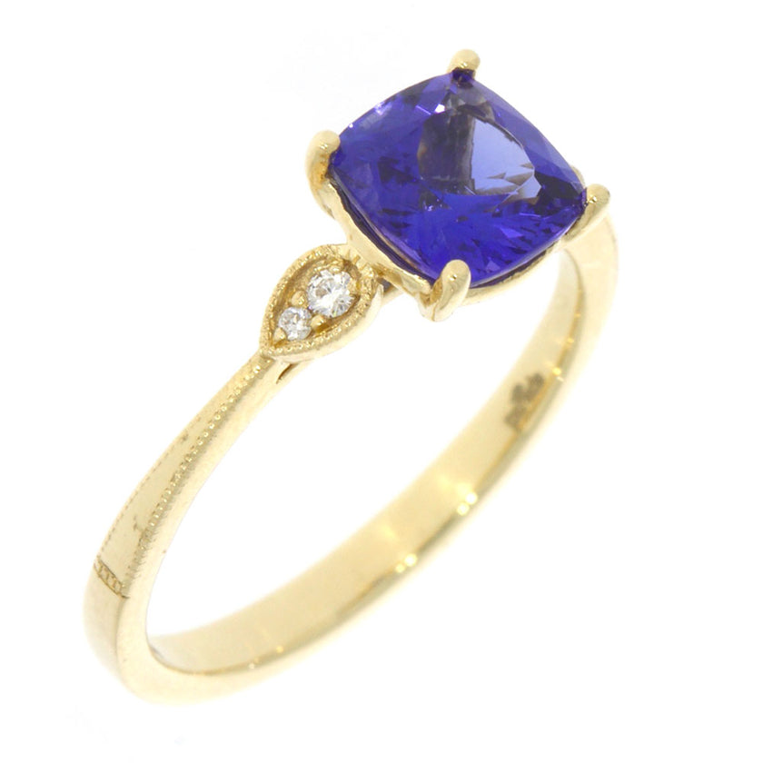 14K Yellow Gold Tanzanite and Diamond 3 Stone Style Ring
