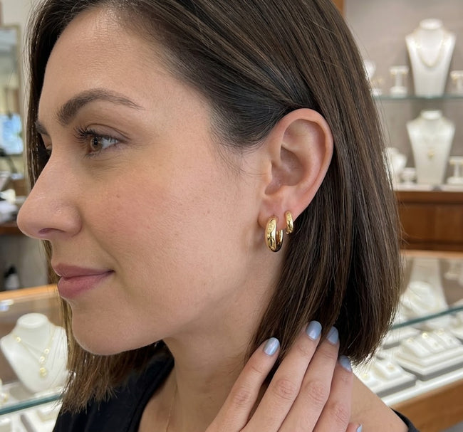 18K Yellow Gold Formed Hoop Earrings